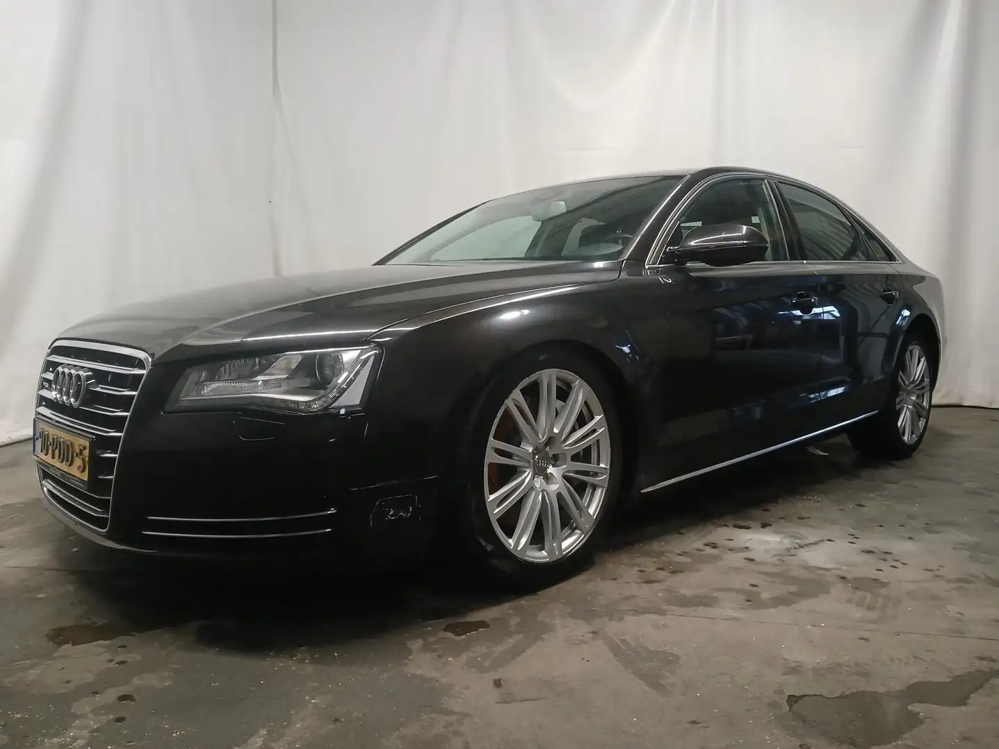 Audi A8 4.2 FSI quattro Pro Line+ MOTOR DEFECT!!! Zwart - 2