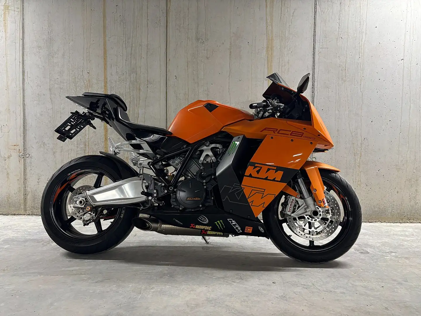 KTM 1190 RC8 - 1