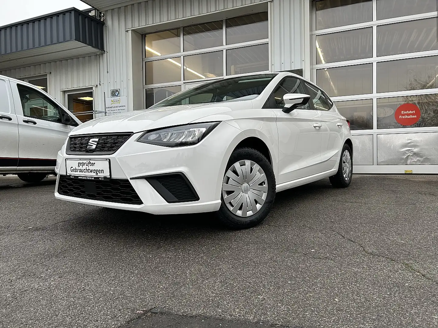 SEAT Ibiza 1,0 Reference Weiß - 1