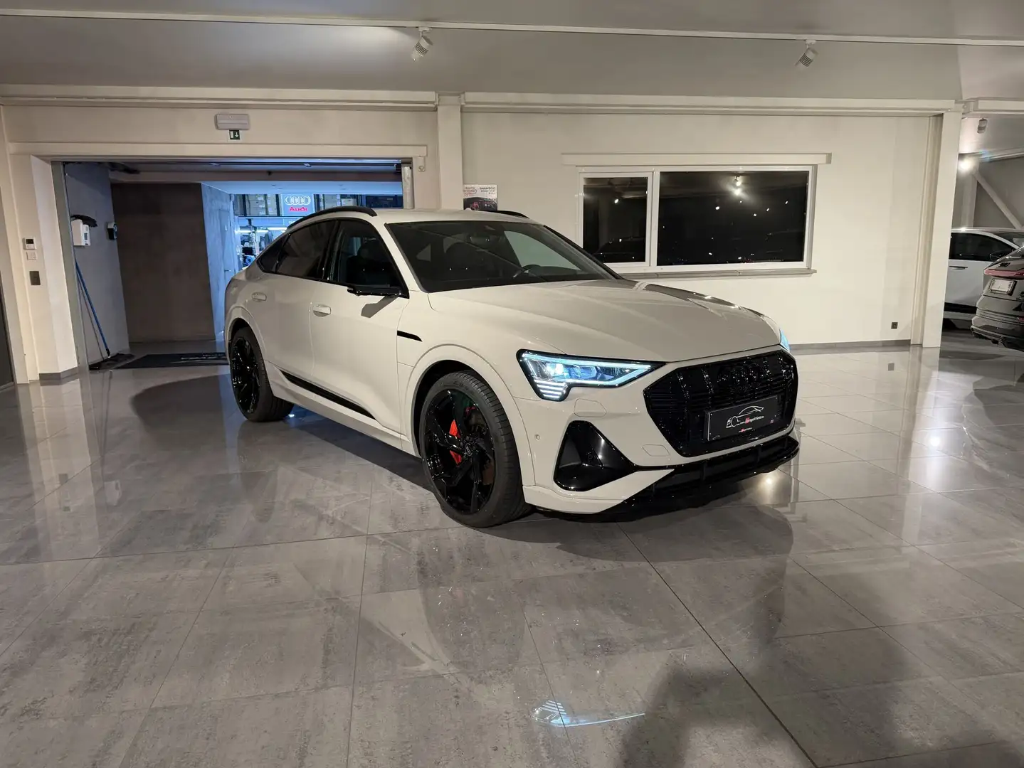 Audi Q8 e-tron SOLD BIJ GARAGE VRIENS YVES BV!!!!! Beżowy - 2