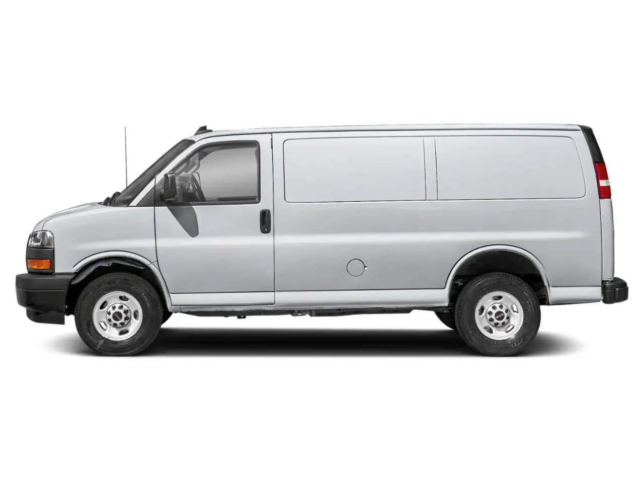 GMC Savana снимка GMC Savana