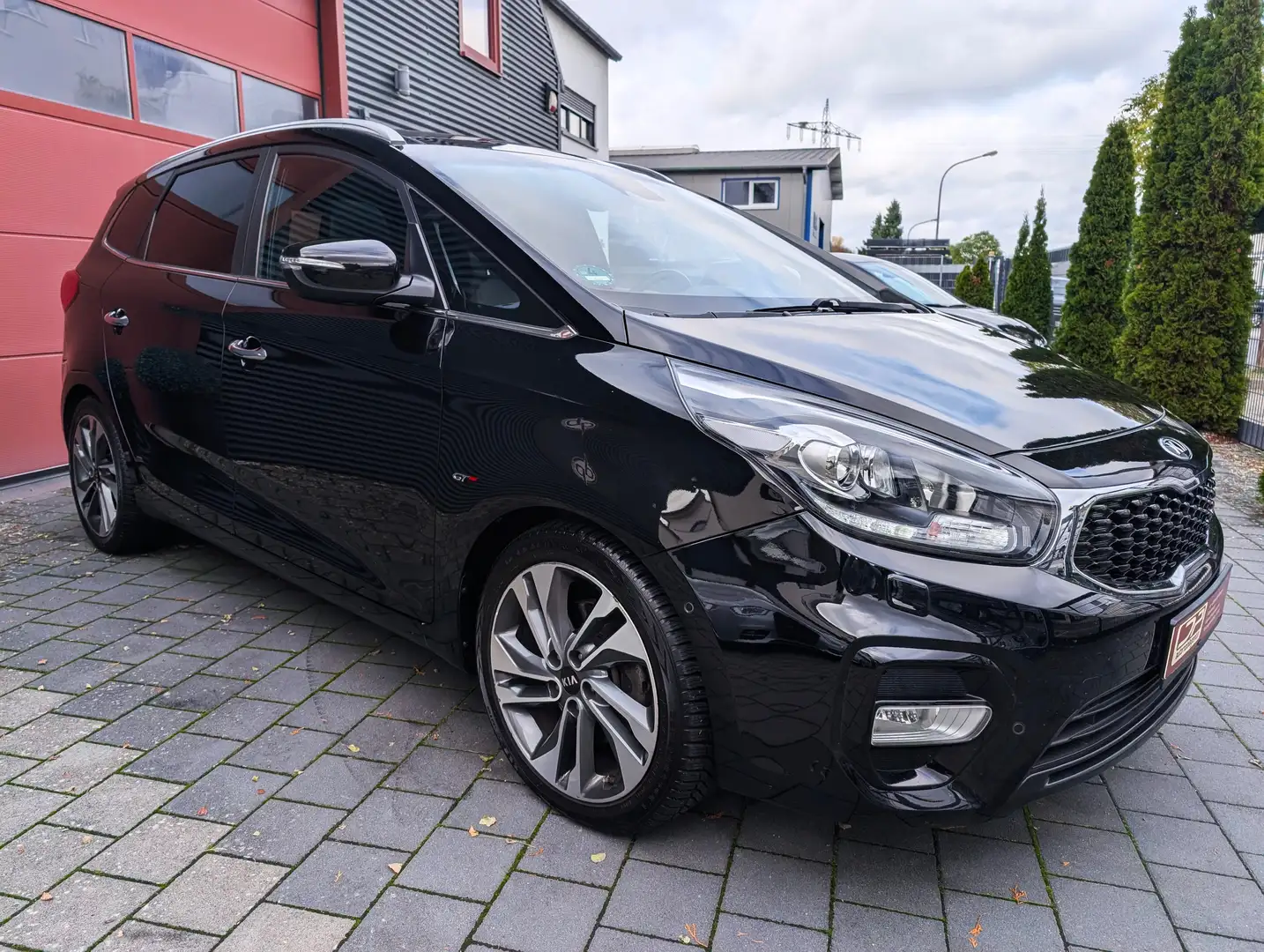Kia Carens Carens 1.7 CRDi *7-SITZE/LEDER/XENON/NAVI* Noir - 2