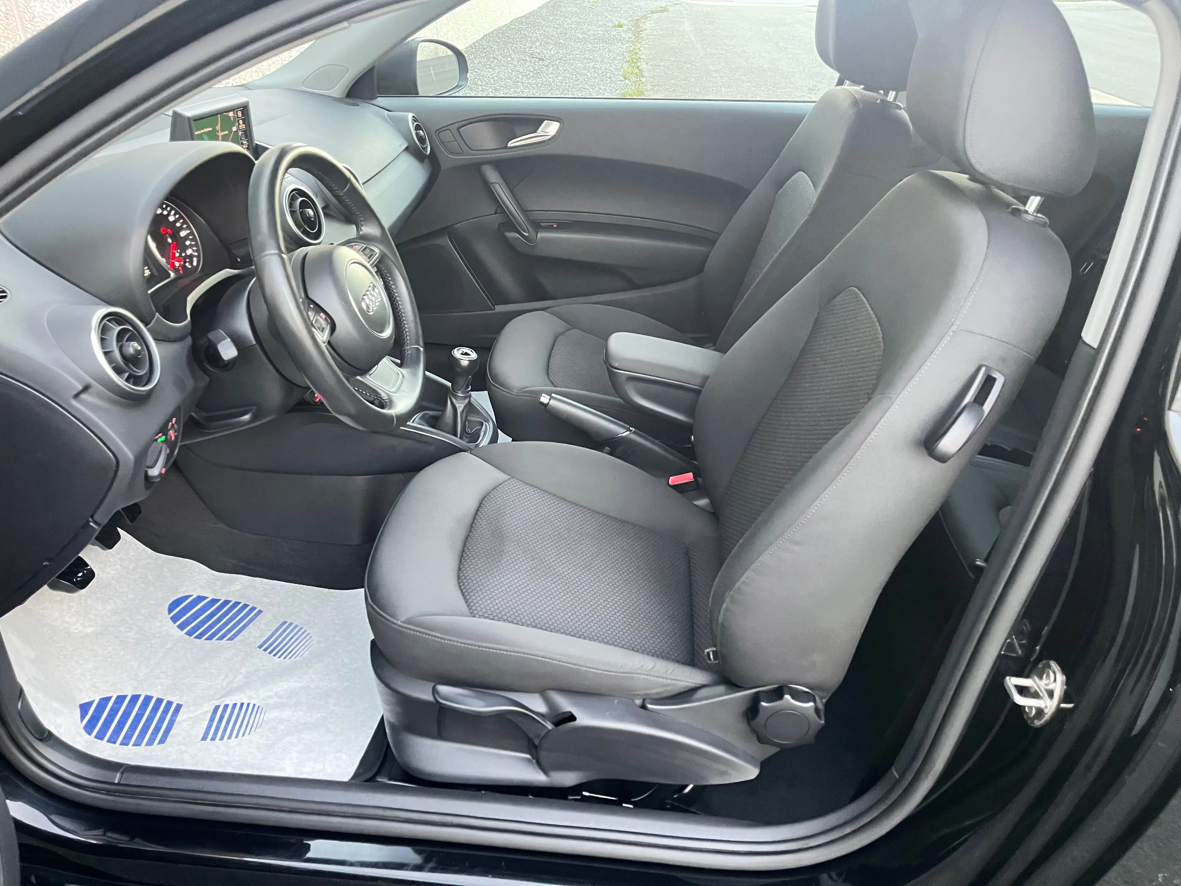 Audi A1 1.4 TFSI Ambition Sport GARANTIE 12 MOIS — photo 10