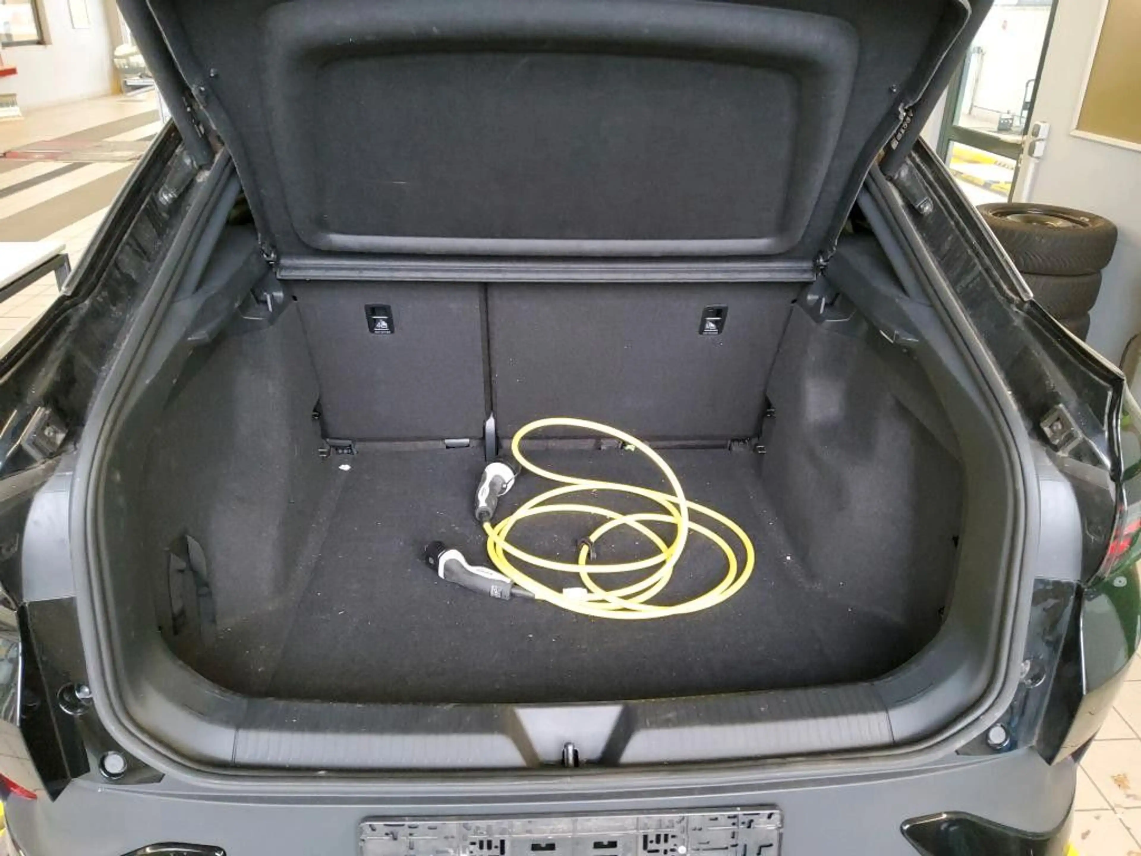 Volkswagen ID.5 Pro Navi Matrix Pano AHK 360 Side SHZ WP — photo 9