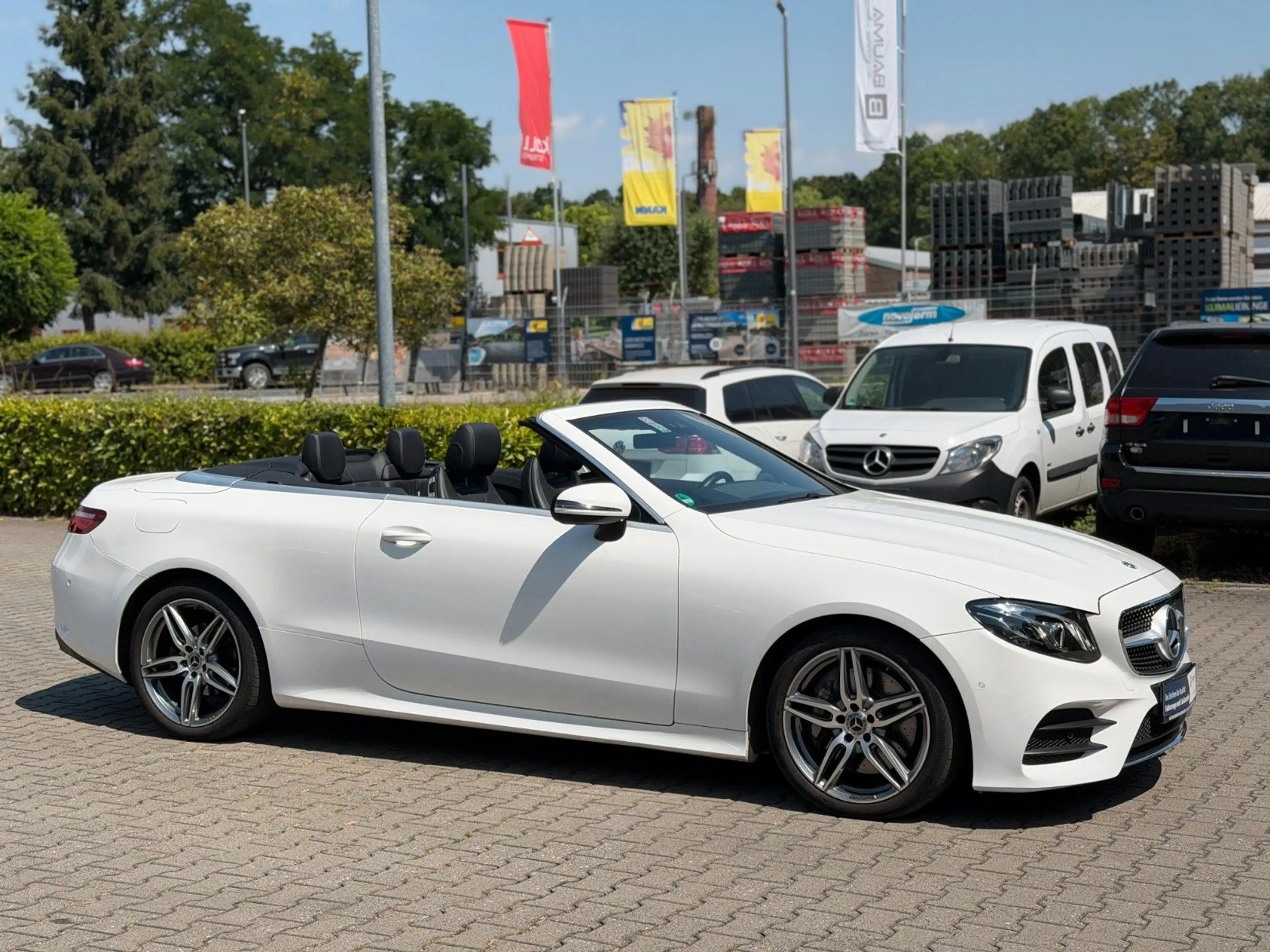 Mercedes-Benz E 300 E Cabrio Garantie *AMG Line *LED *Kamera