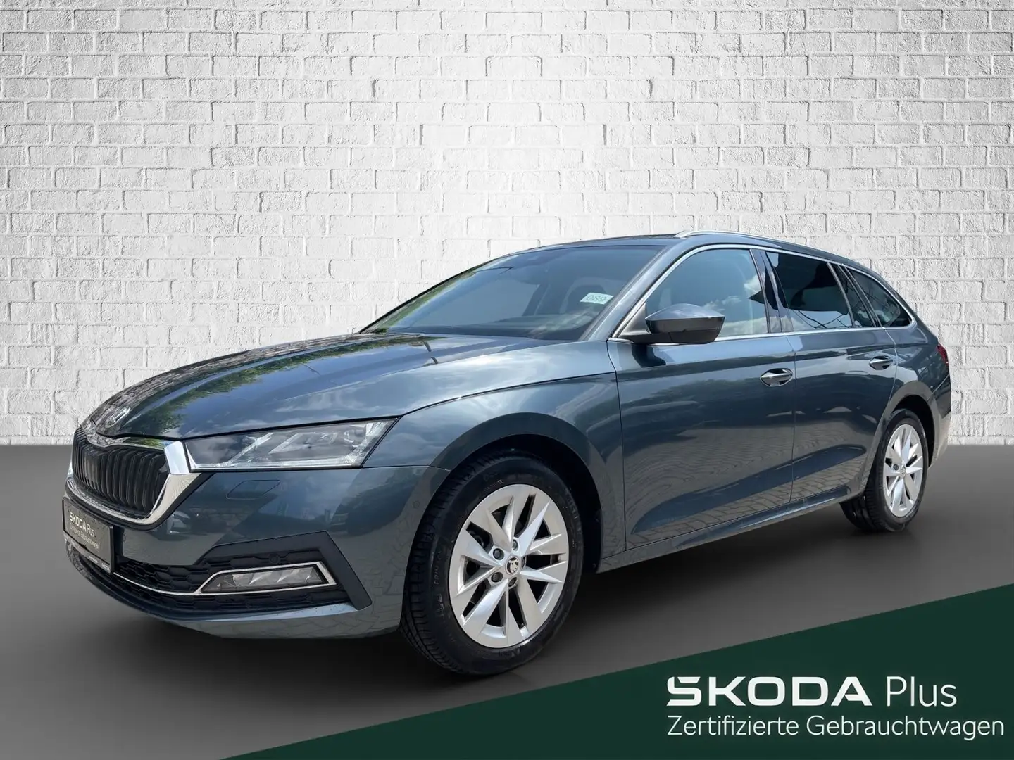 Skoda Octavia 2.0 DSG - First Edition Silber - 1