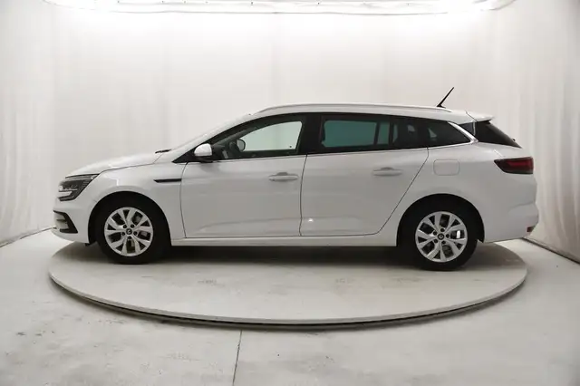 Renault Megane view 3