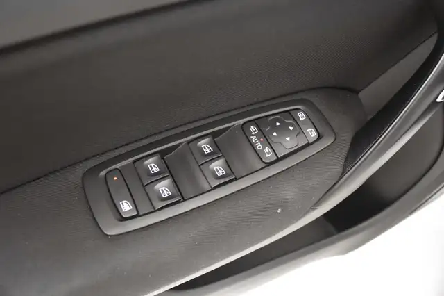 Renault Megane view 13