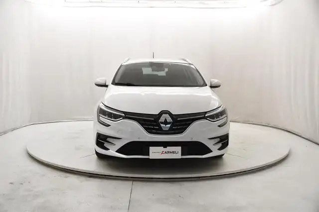 Renault Megane view 2
