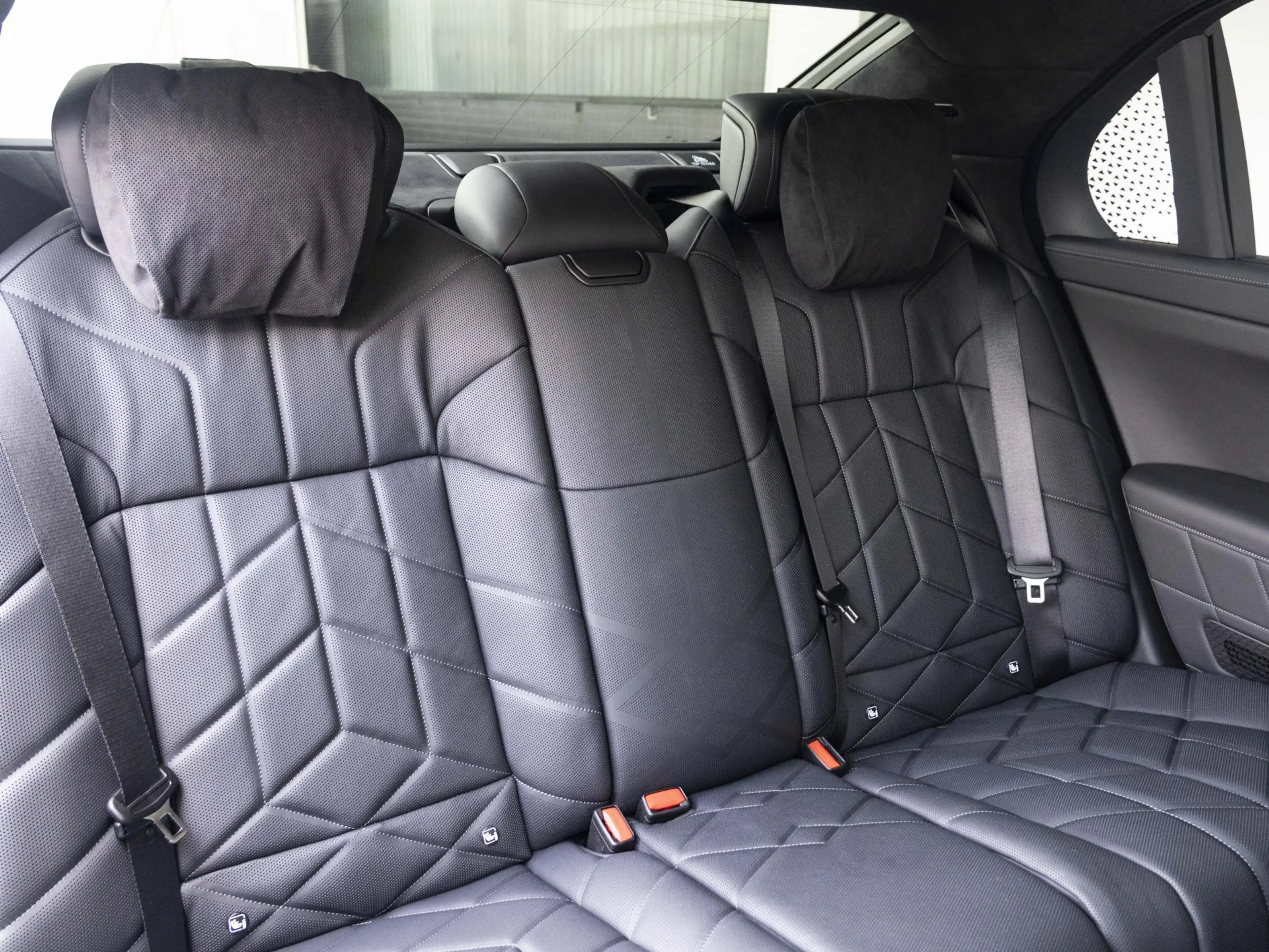 BMW 760 7-serie M760e xDrive High Executive | Connossieur — photo 10