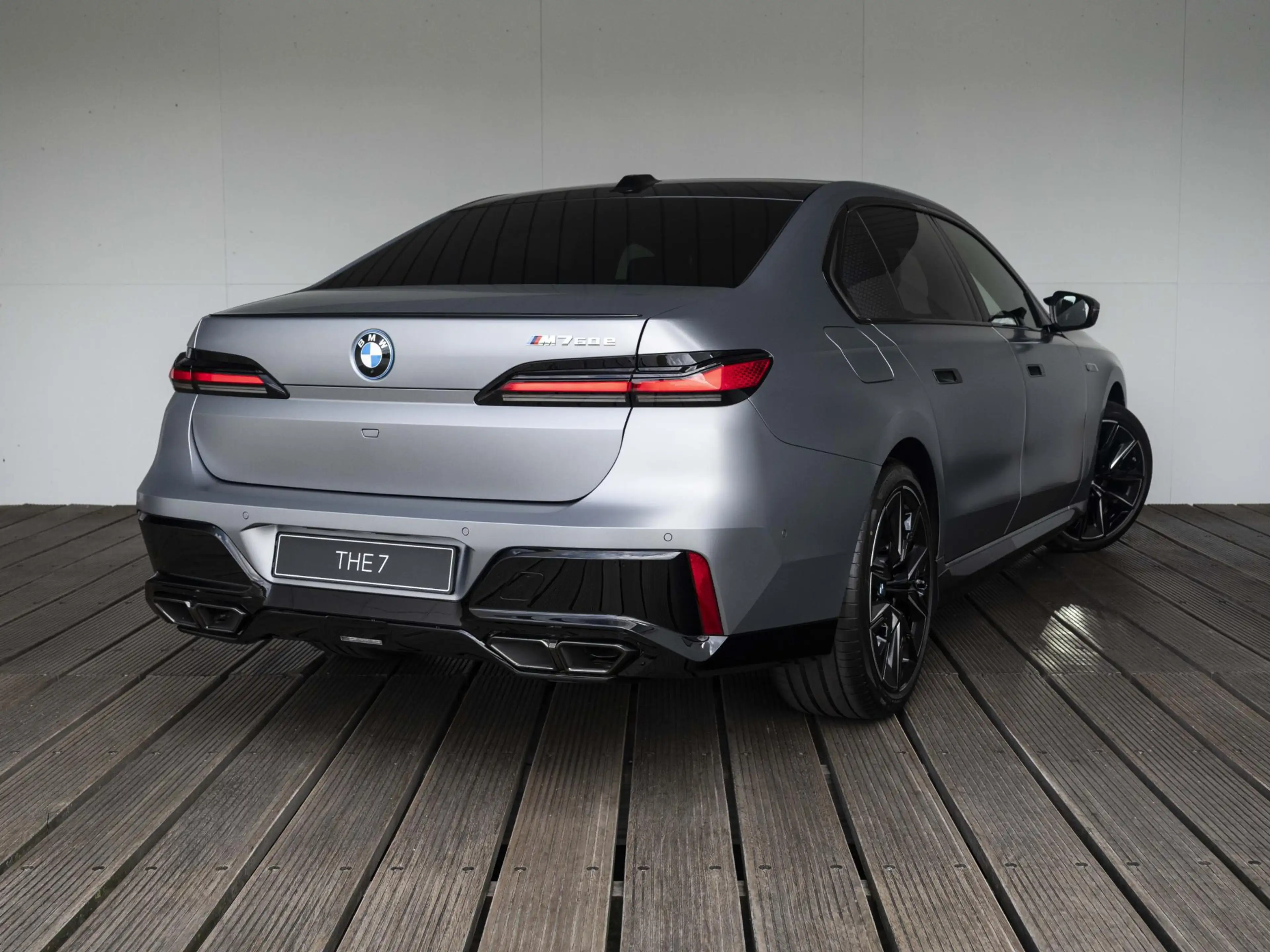 BMW 760 7-serie M760e xDrive High Executive | Connossieur — photo 2