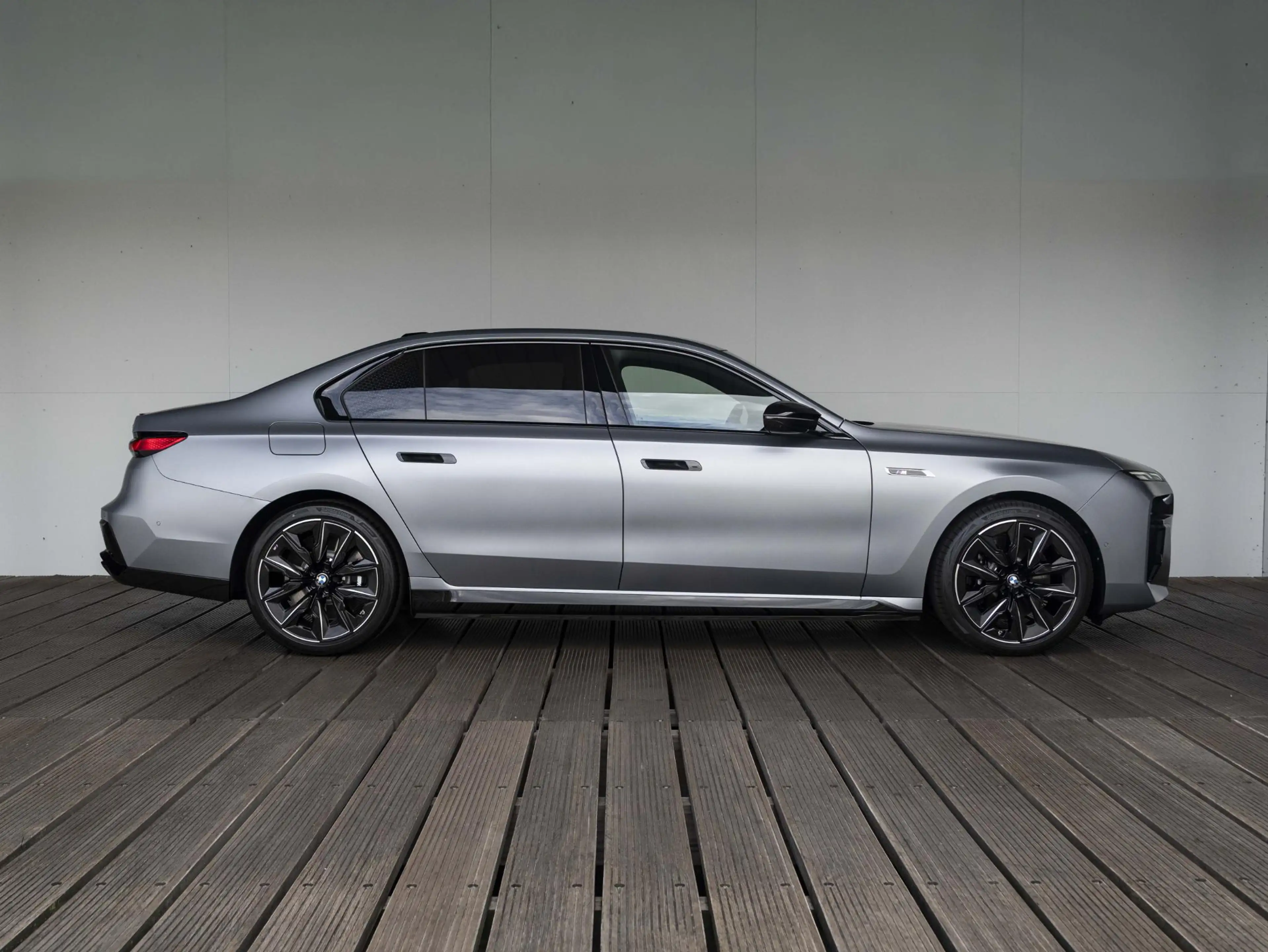 BMW 760 7-serie M760e xDrive High Executive | Connossieur — photo 6