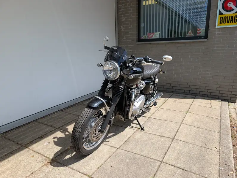 Triumph Bonneville T120 - foto 7