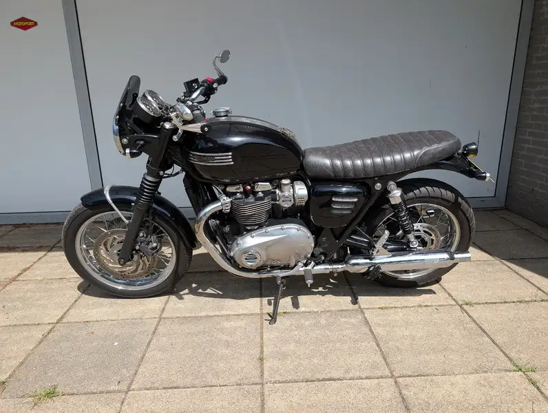 Triumph Bonneville T120 - foto 8