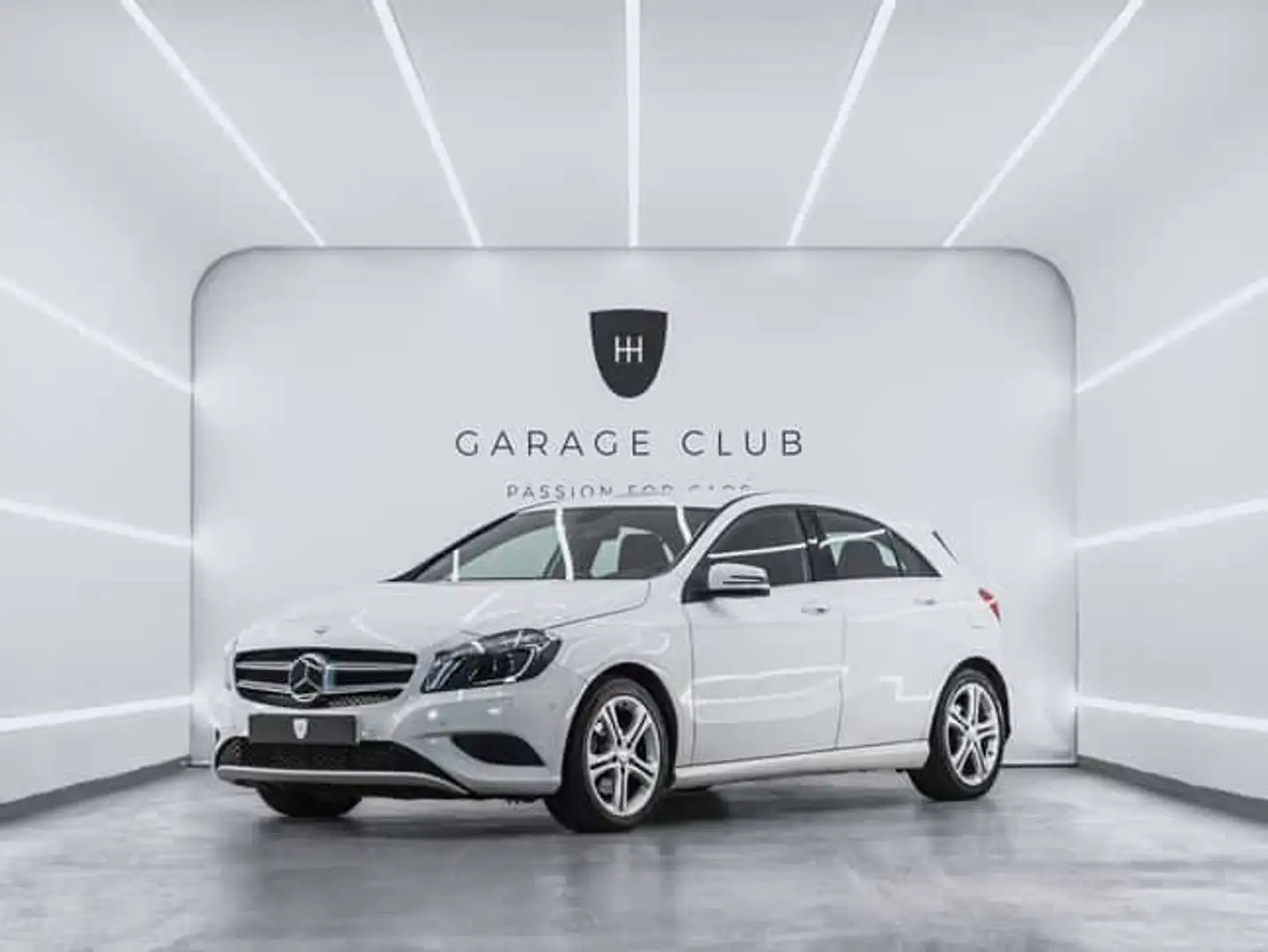 Mercedes-Benz A 180 BE Urban 7G-DCT - 1