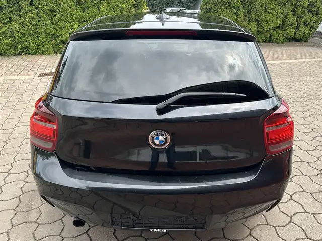 BMW 1 Series view 6