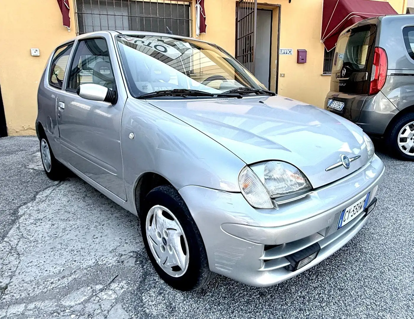 Fiat 600 600 III 2005 1.1 50th Anniversary Срібний - 1