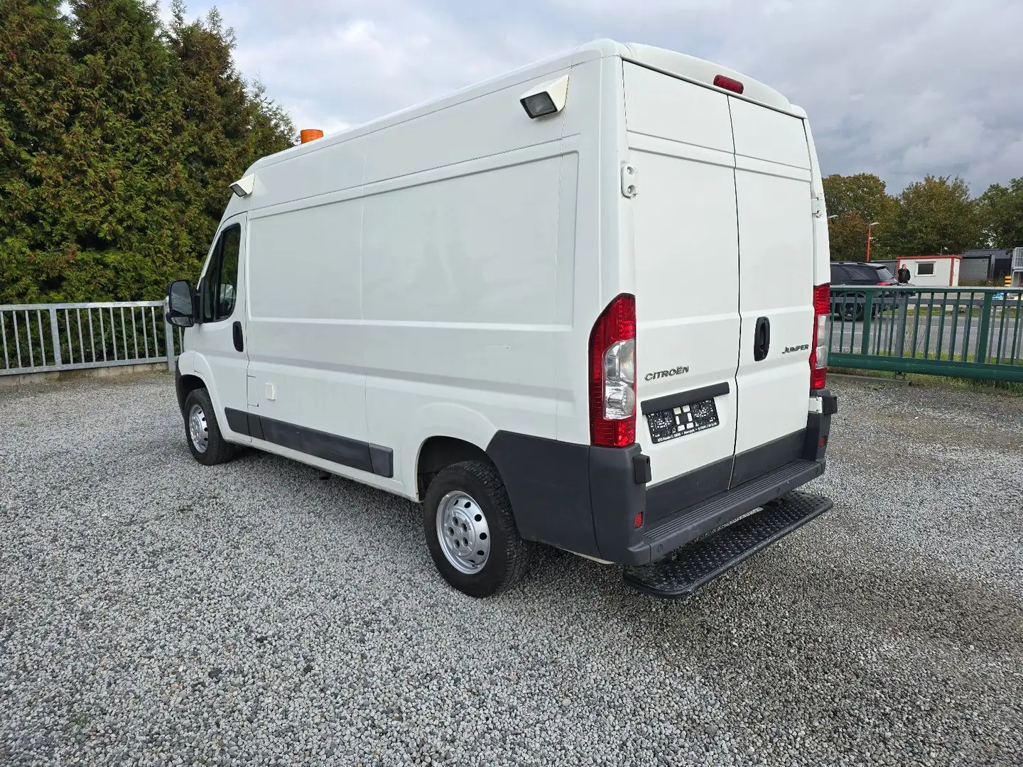 Citroen Jumper mit Schlaffunktion 35 L2H2 HDi 130 FAP Weiß - 2