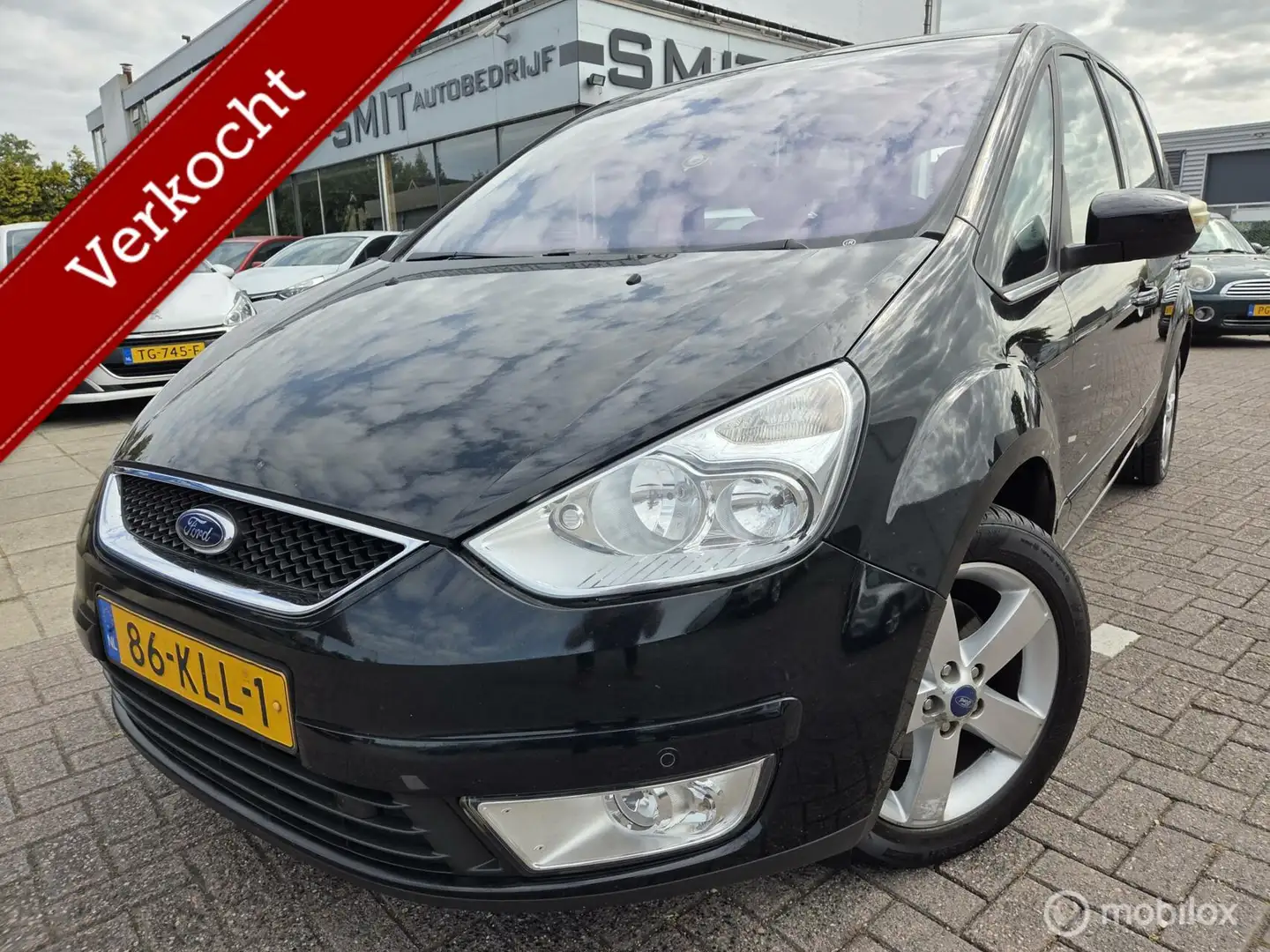 Ford Galaxy 2.0-16V Titanium Limited 7PERS/NAV/TREKHAAK/PDC Чорний - 1