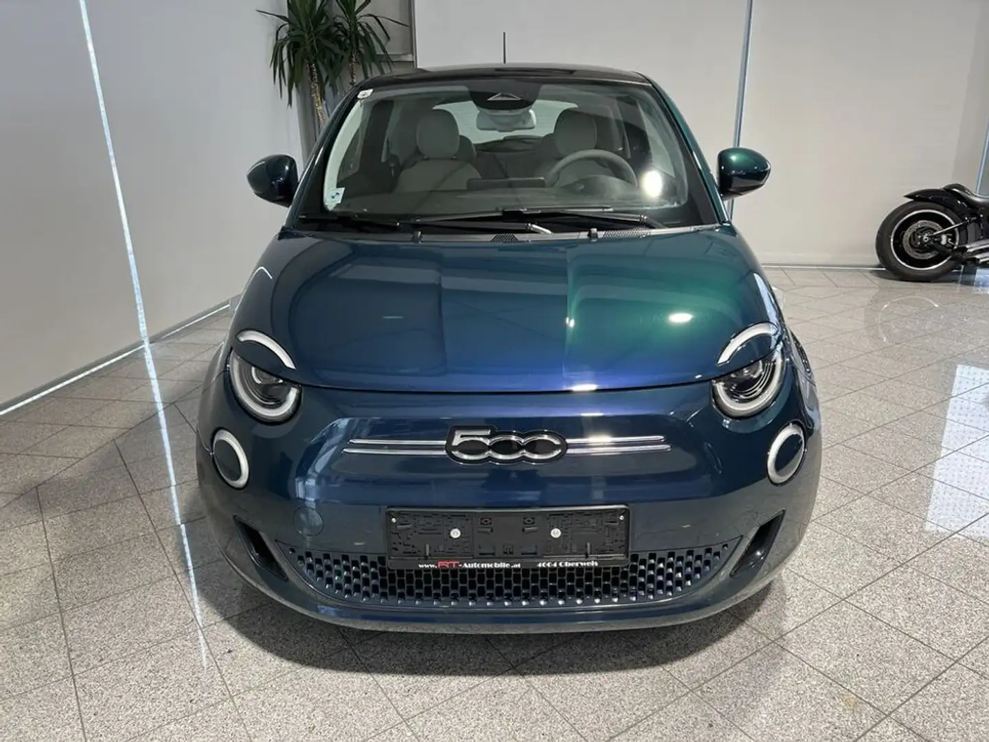 Fiat 500e La Prima Grün - 2