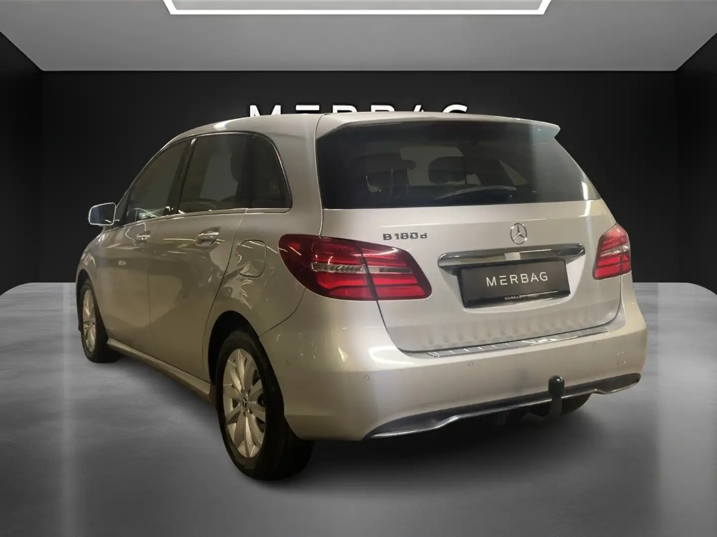 Mercedes-Benz B 180 d Silber - 2