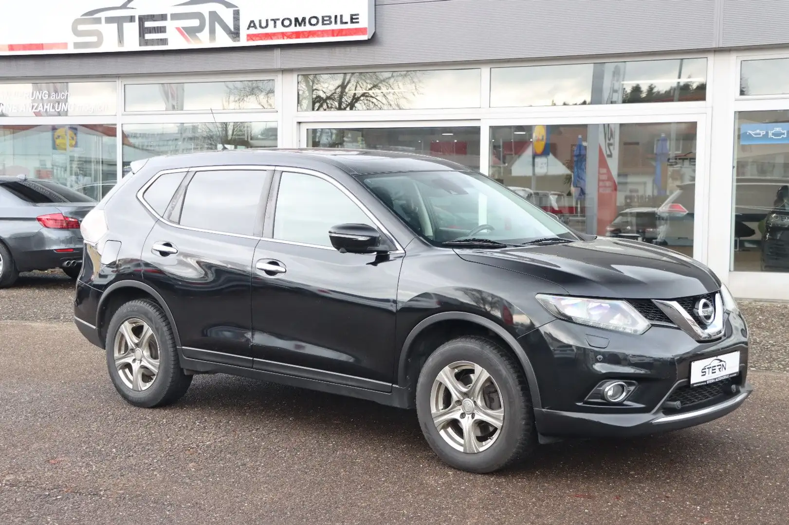 Nissan X-Trail 360° 4x4 l 2.HAND l NAVI l 7-SITZER l Schwarz - 1