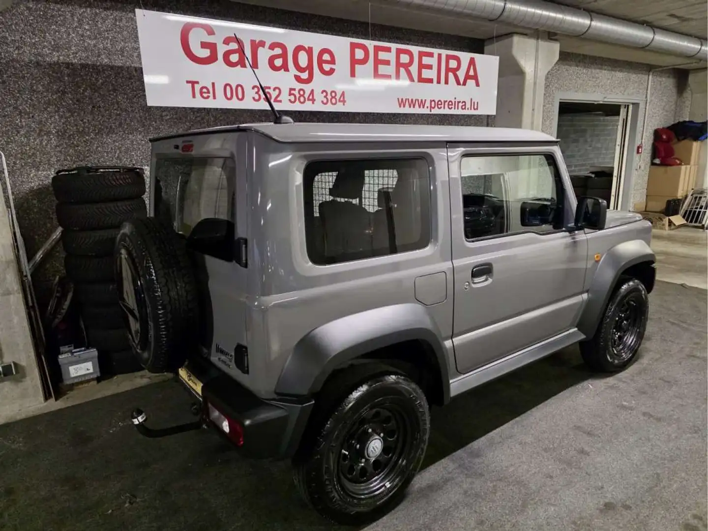 Suzuki Jimny 1.5 ALLGRIP COMFORT AHK 1 HAND Gris - 2