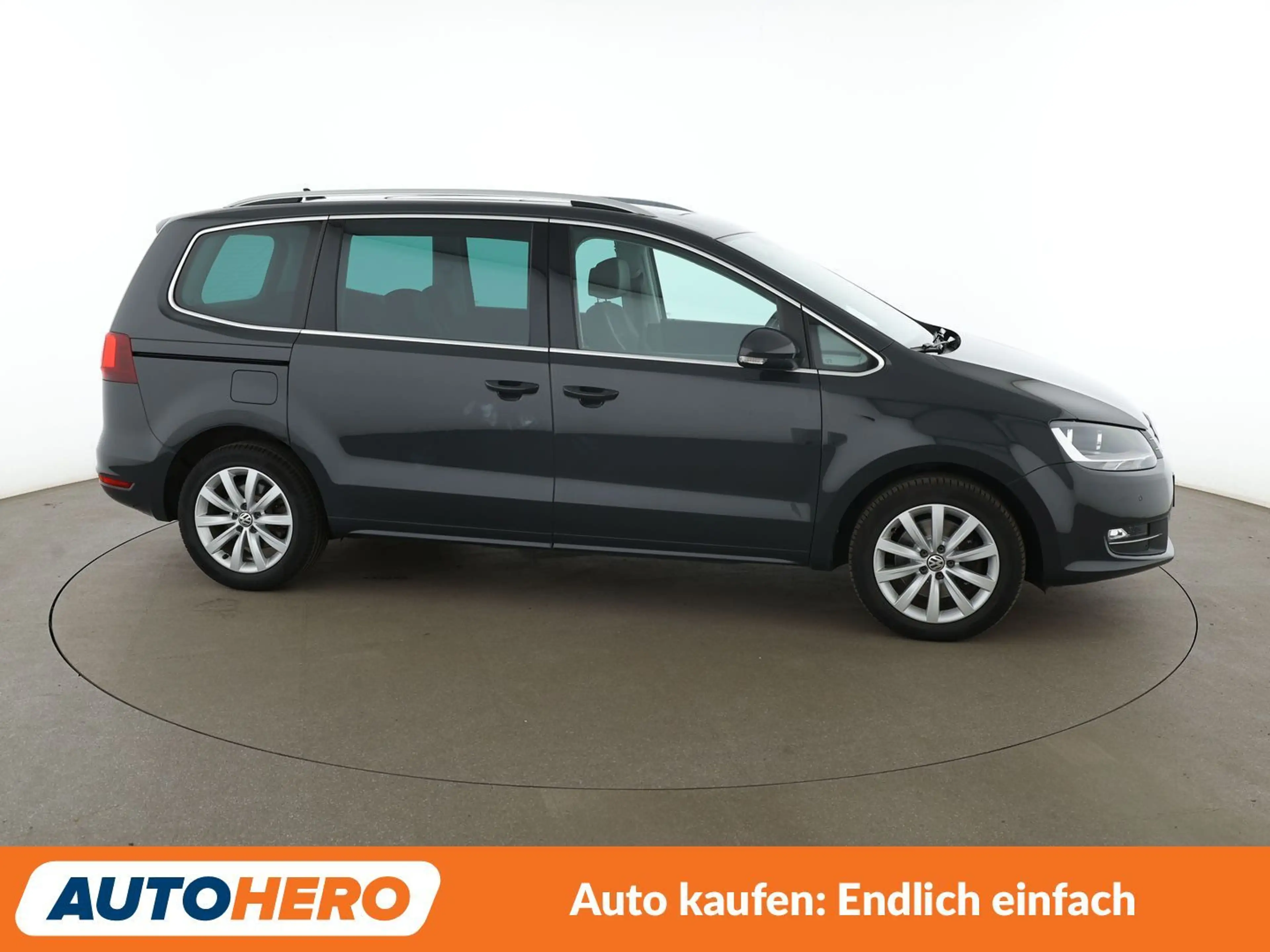 Volkswagen Sharan 1.4 TSI Highline BMT Aut.*NAVI*CAM*PDC* — photo 7