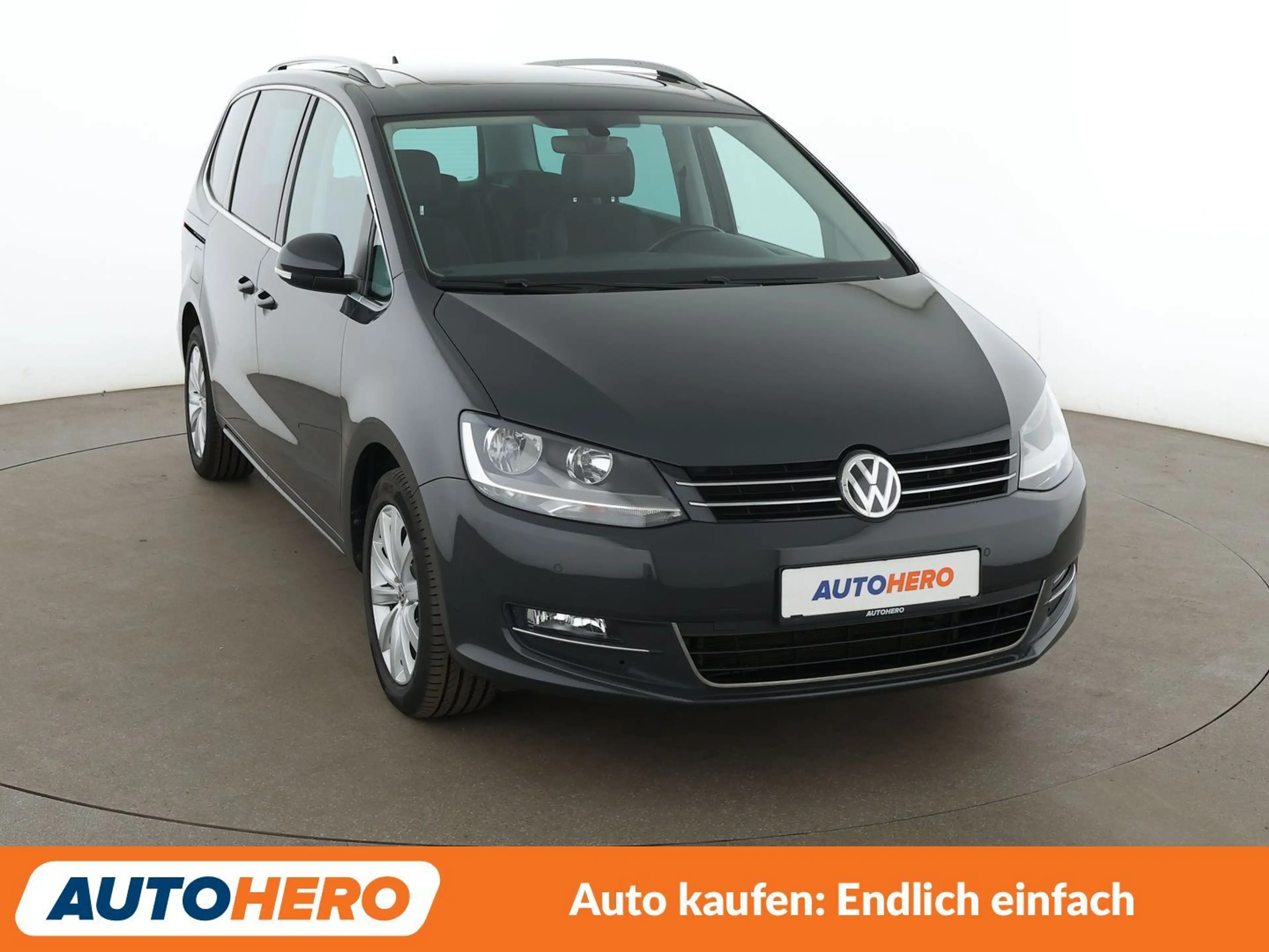 Volkswagen Sharan 1.4 TSI Highline BMT Aut.*NAVI*CAM*PDC* — photo 8