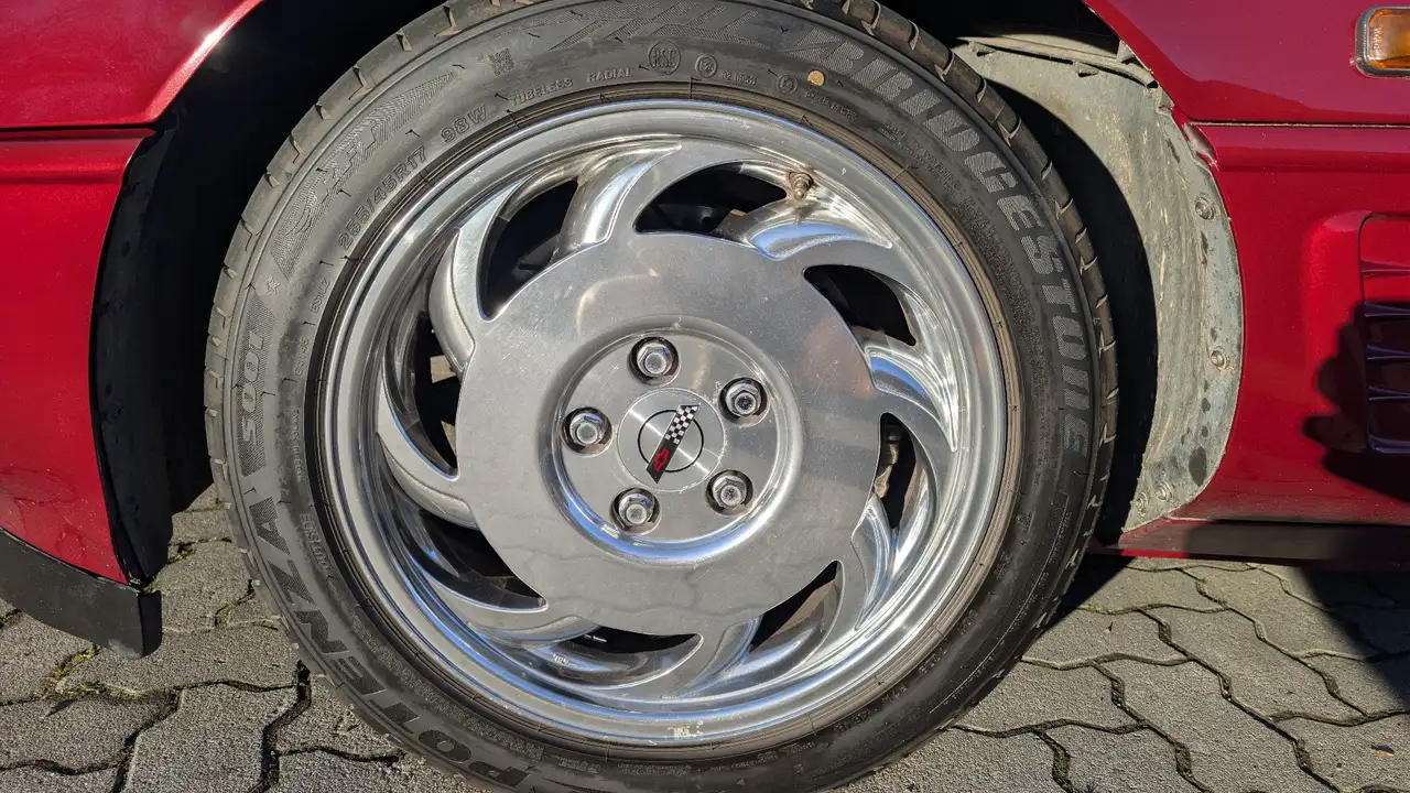 Corvette C4 EU-Modell, LT1, Hardtop, technisch top, foto 12