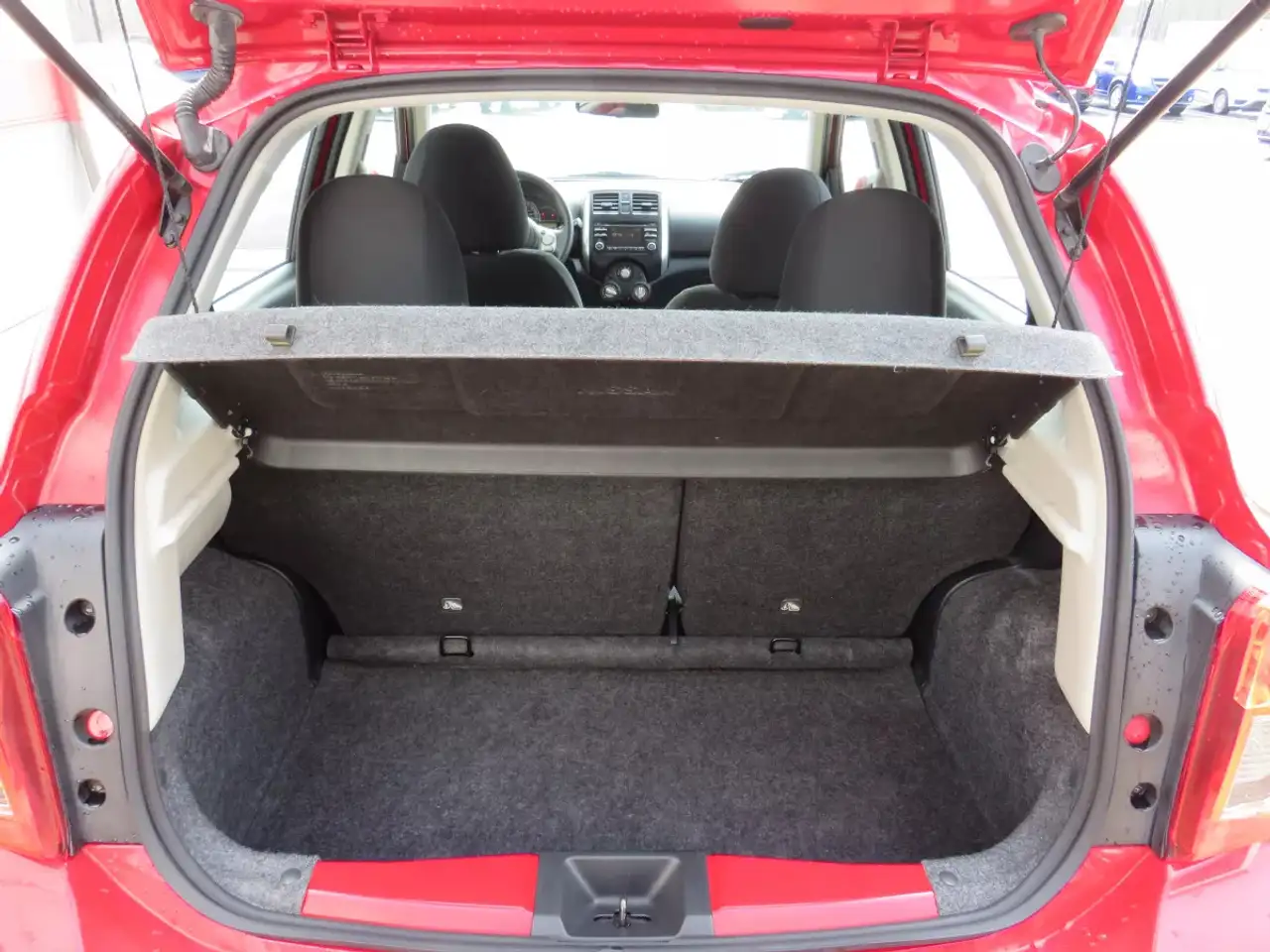 Nissan Micra снимка Nissan Micra