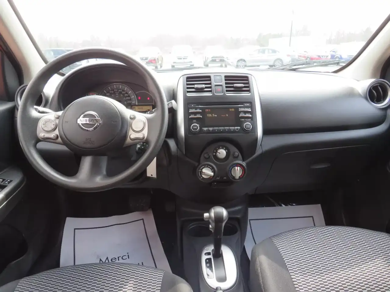 Nissan Micra снимка Nissan Micra