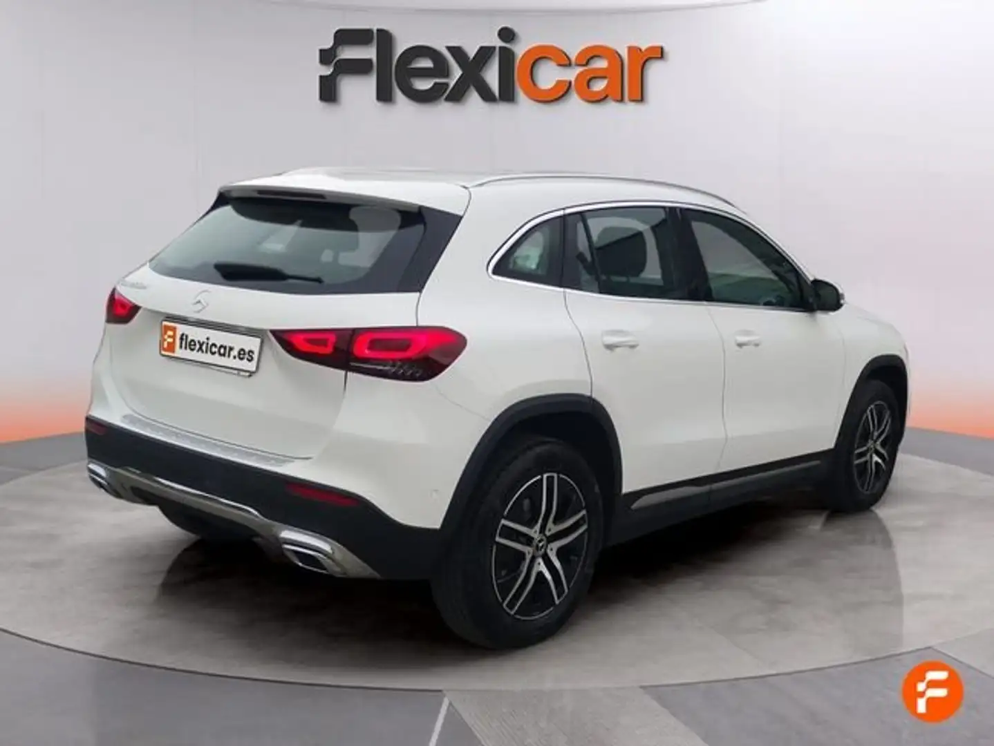 Mercedes-Benz GLA 200 200d Blanc - 2