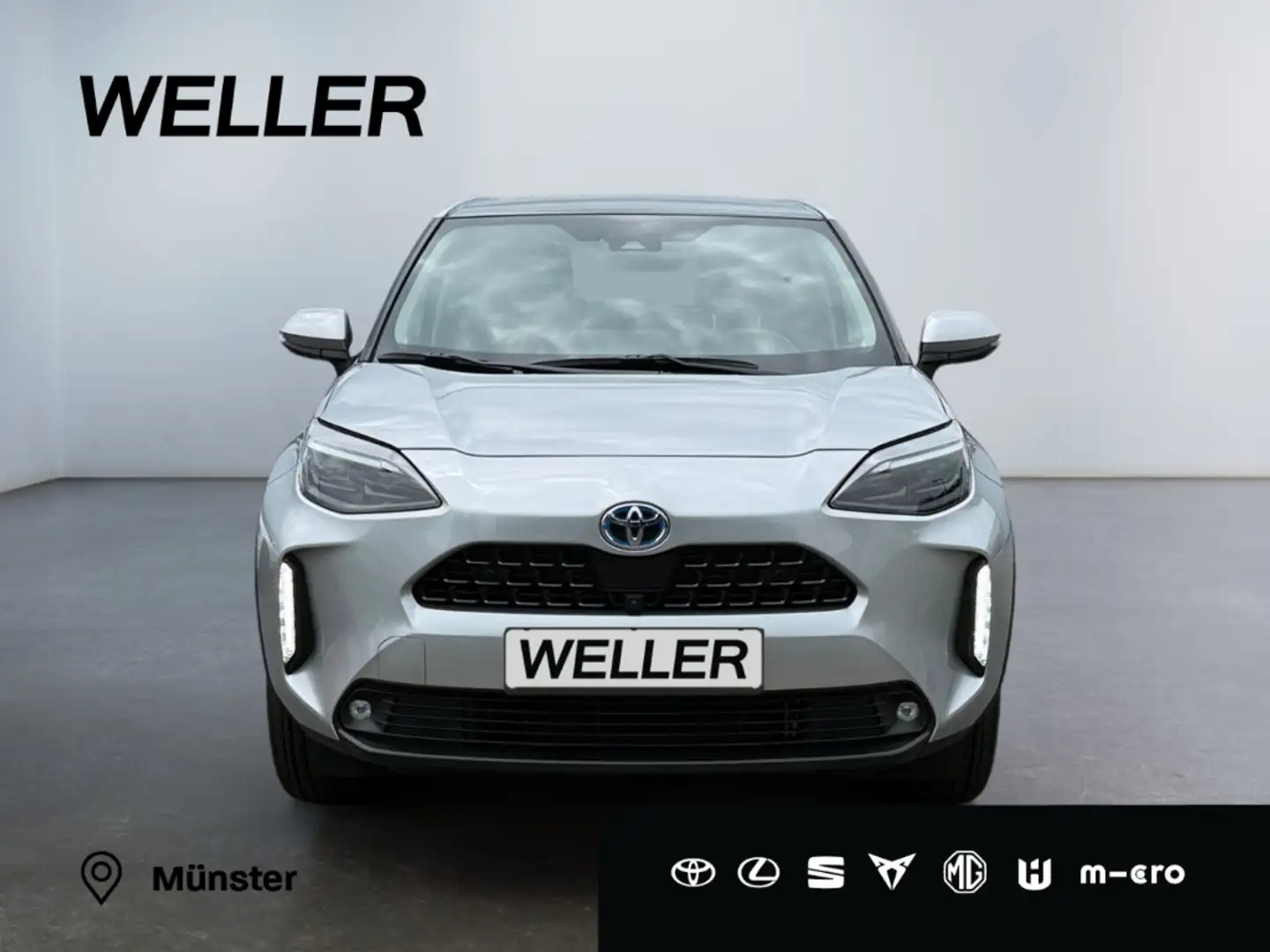 Toyota Yaris Cross Hybrid 1.5 Elegant *Matrix*ACC*Pano* Silber - 2