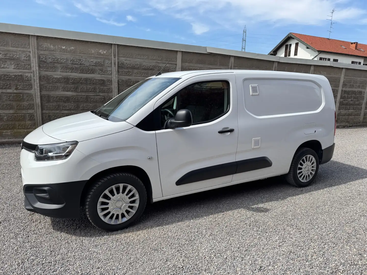 Citroen Berlingo BlueHDi 130 Van XL Club Weiß - 1