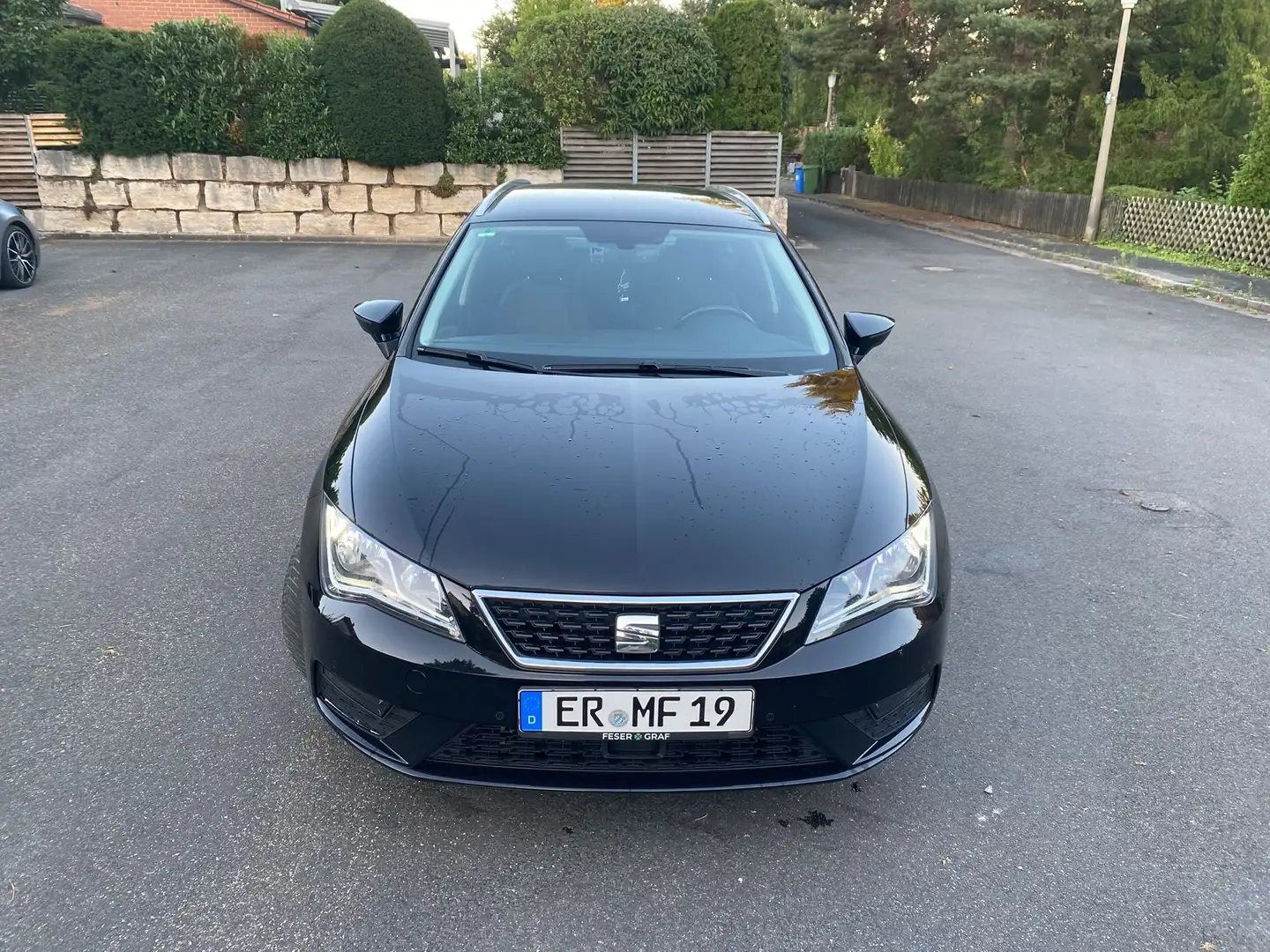 SEAT Leon Leon ST 1.6 TDI Start Schwarz - 2