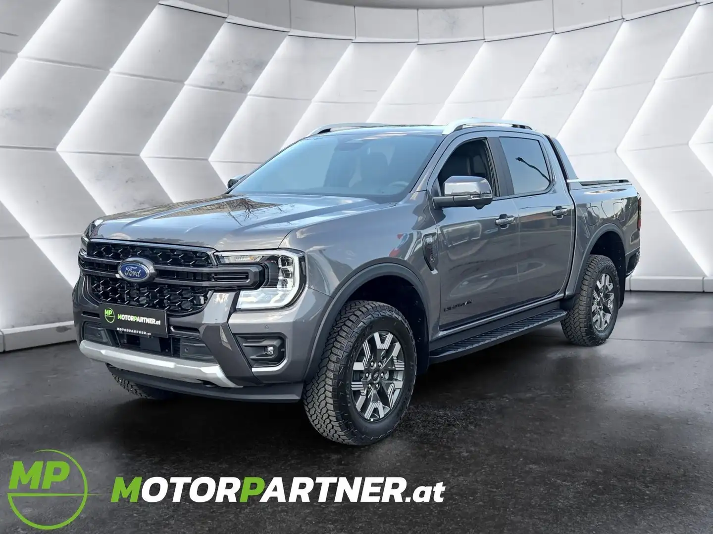 Ford Ranger DoKa Wildtrak PHEV **inkl. Rollo** Grau - 1