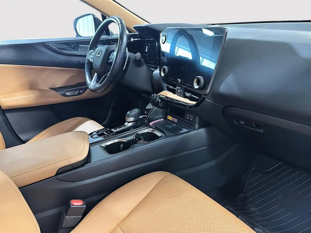 Lexus NX fotografie Lexus NX