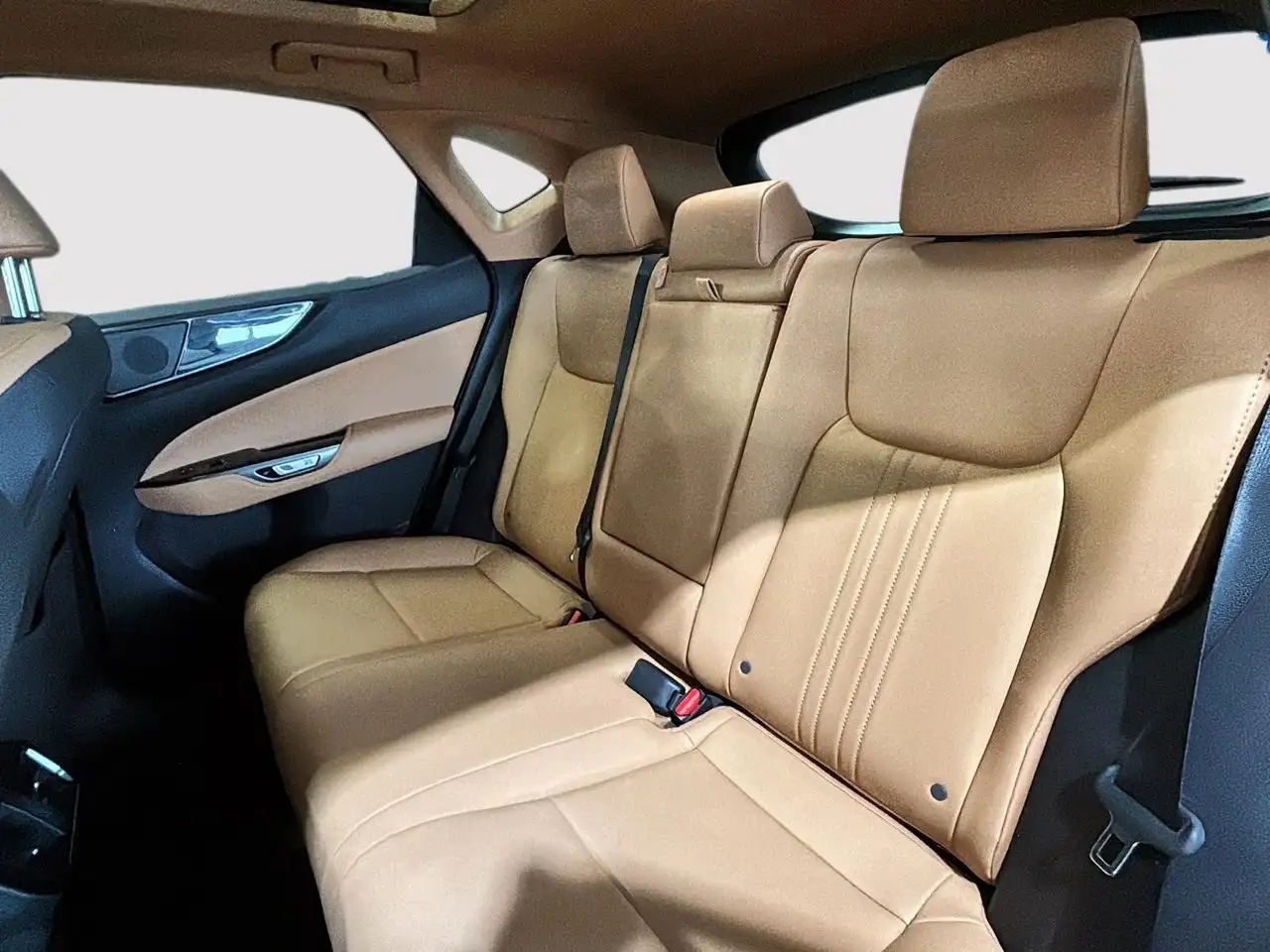 Lexus NX fotografie Lexus NX