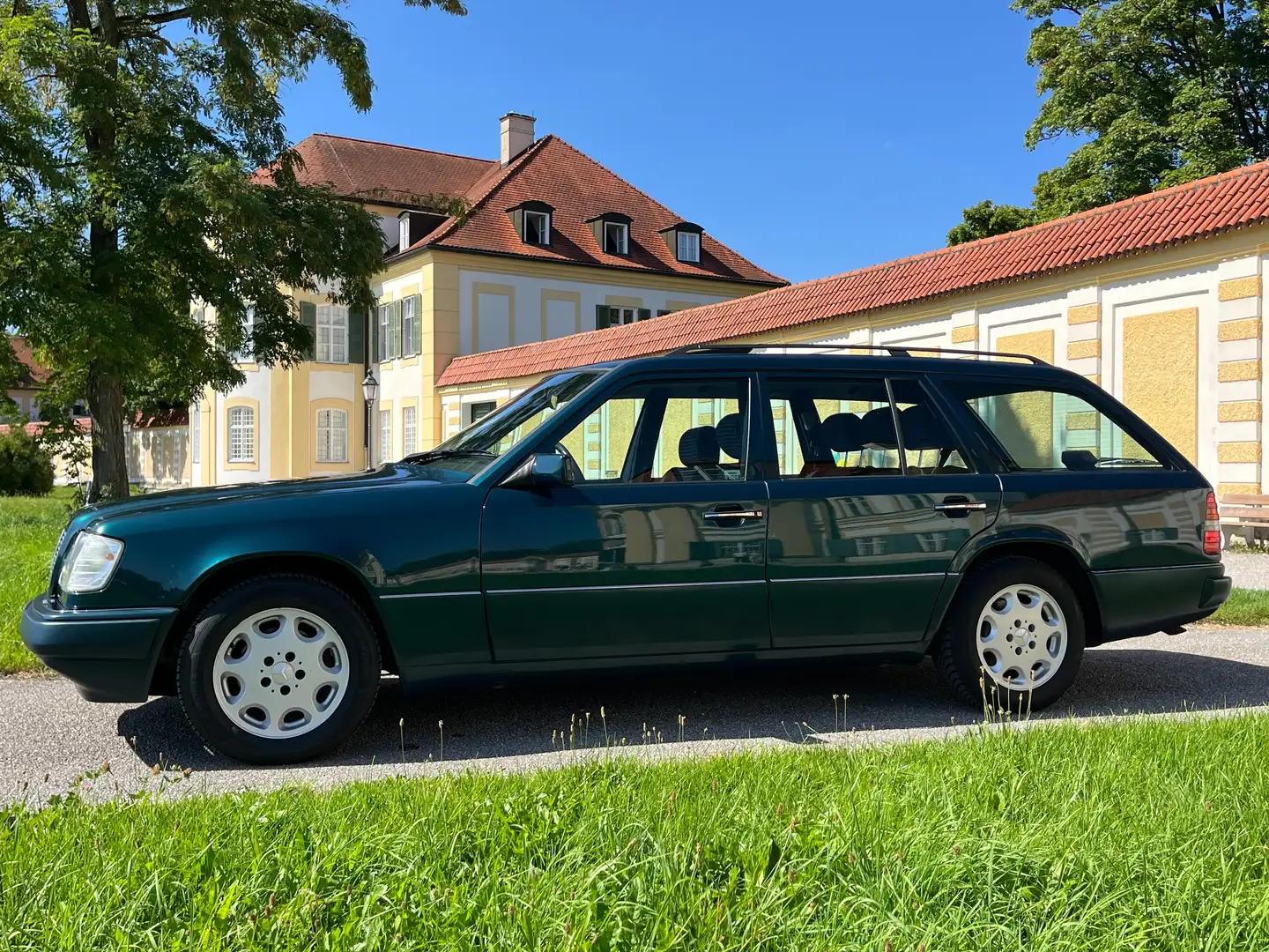 Mercedes-Benz E 200 E200T Modell SHD KLIMA MAL STOFF KARO Vert - 1