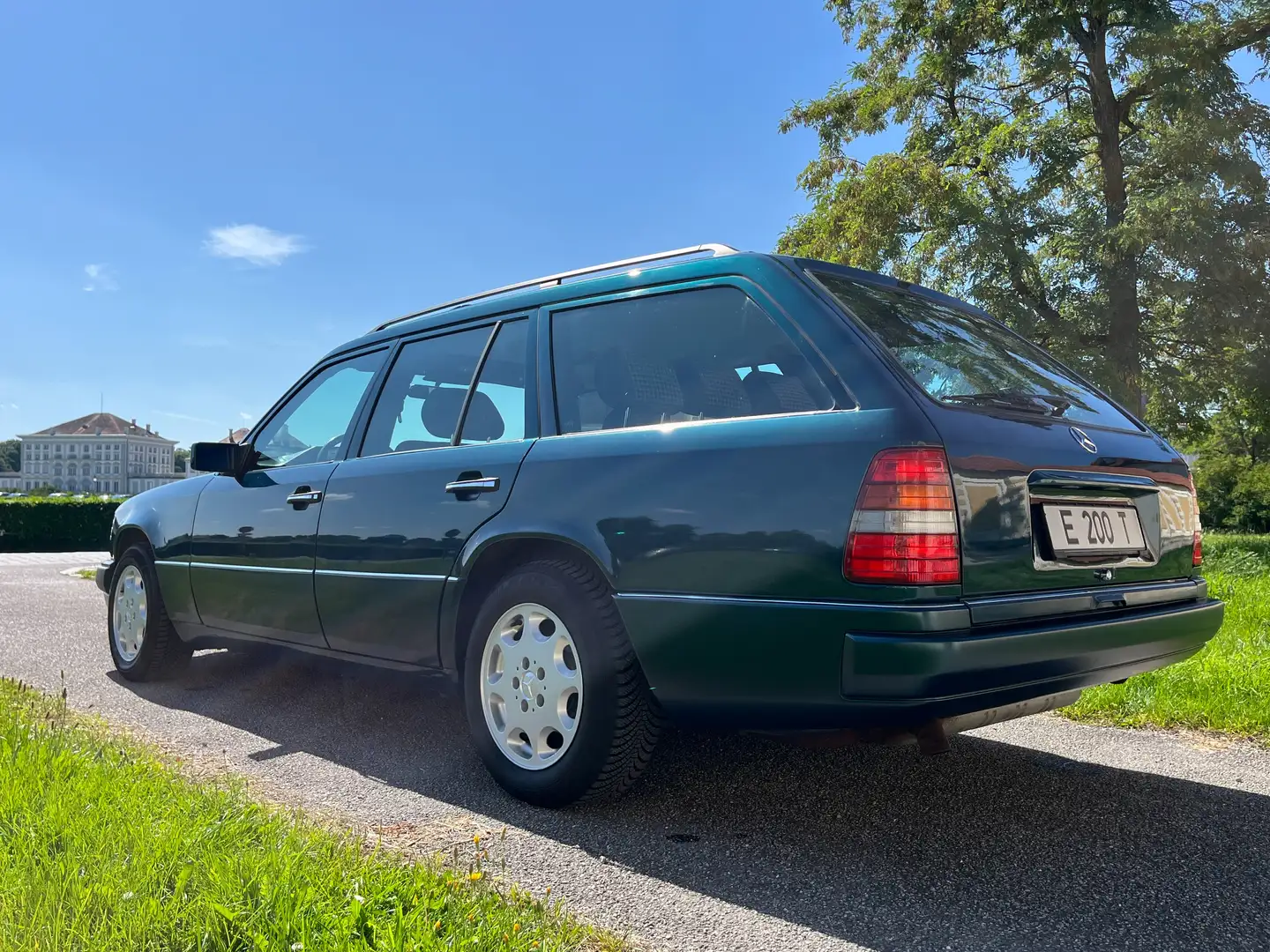 Mercedes-Benz E 200 E200T Modell SHD KLIMA MAL STOFF KARO Verde - 2