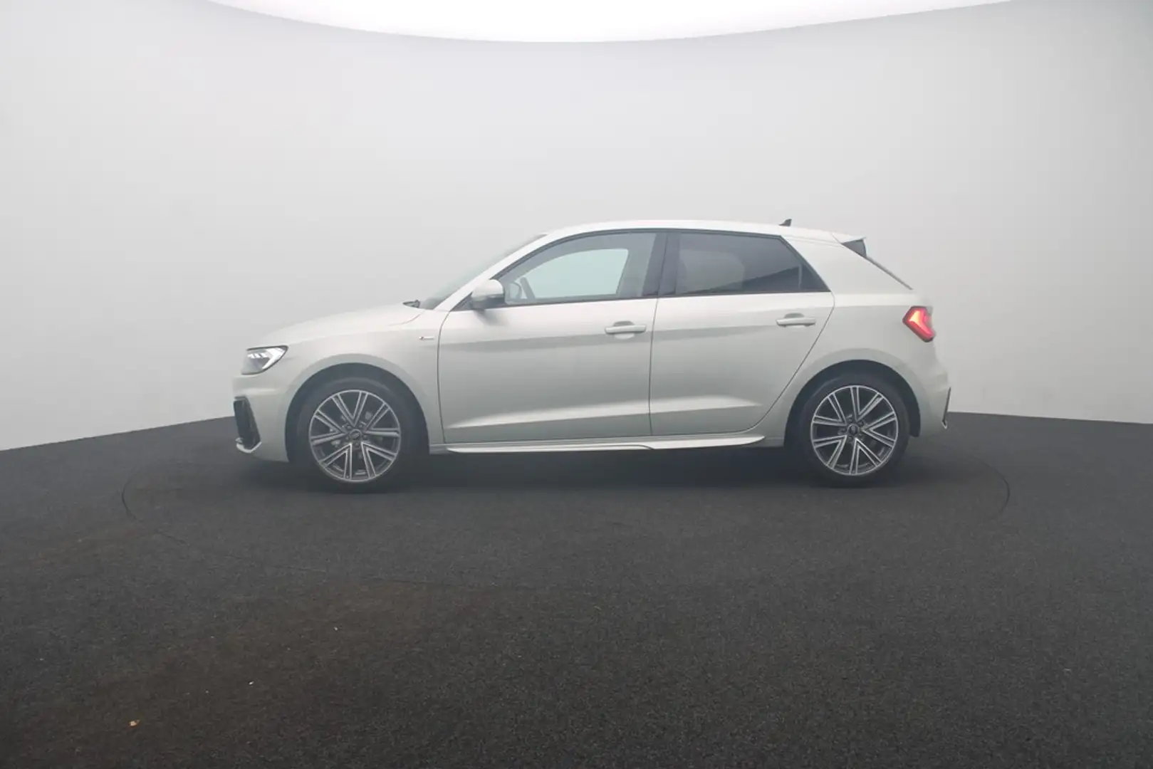 Audi A1 Sportback 25 TFSI S line Virt.Cockpit LED ACC Silber - 2