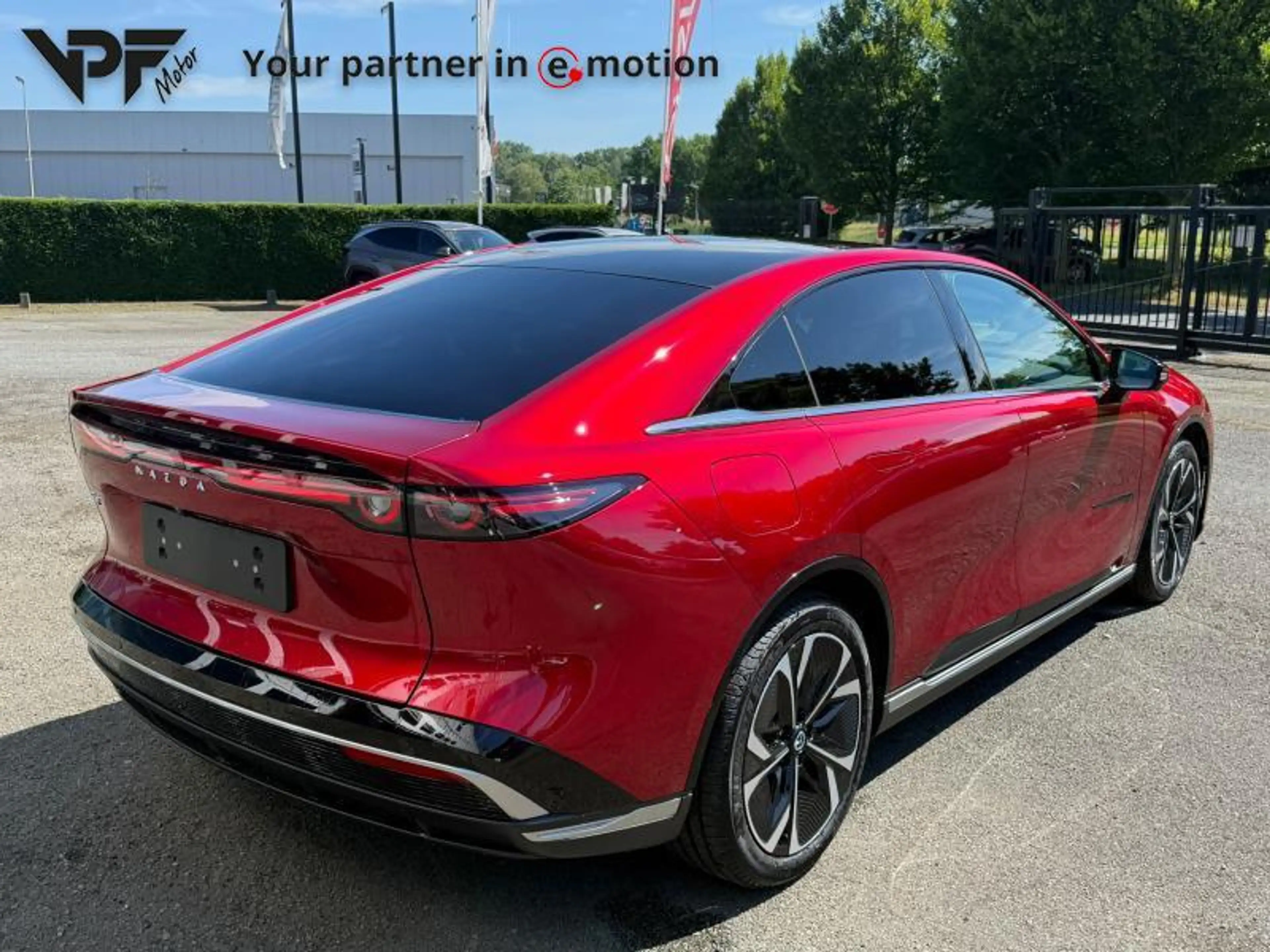 Mazda 6e Takumi — photo 2