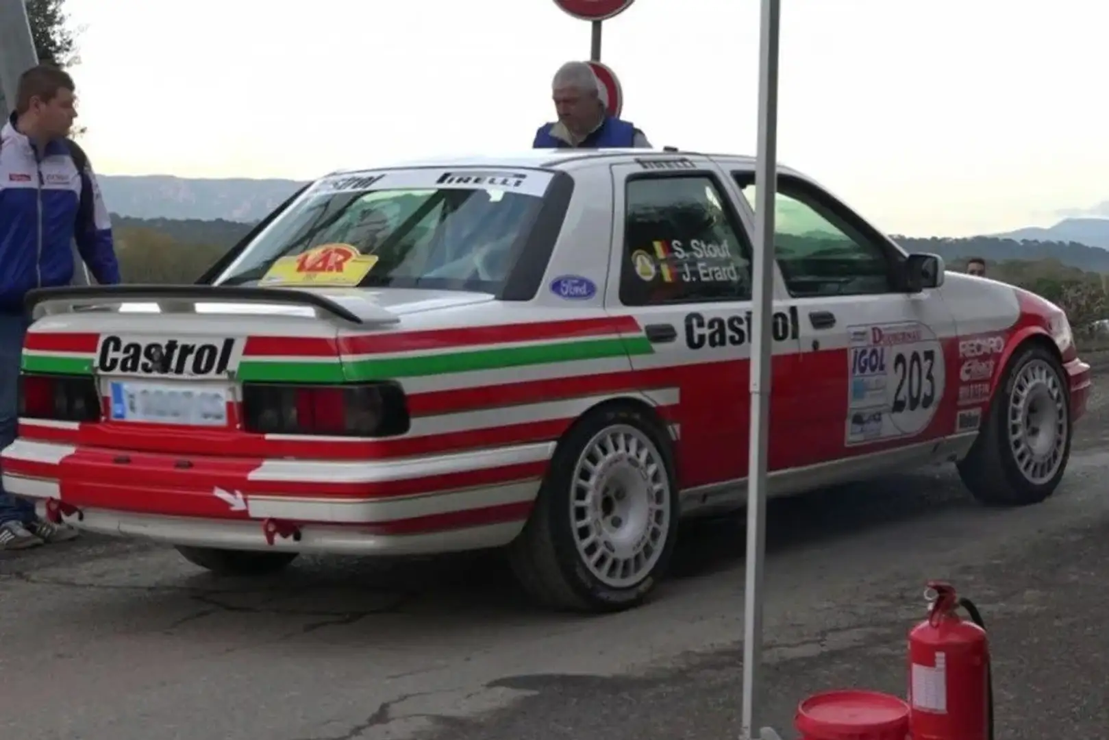 Ford Sierra 4p 2.0 Cosworth 4x4 GRUPPO A RALLY STORICI - 2