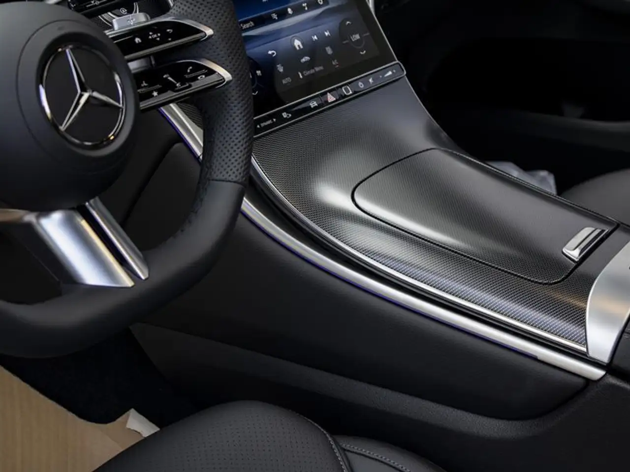 Mercedes-Benz GLC снимка Mercedes-Benz GLC