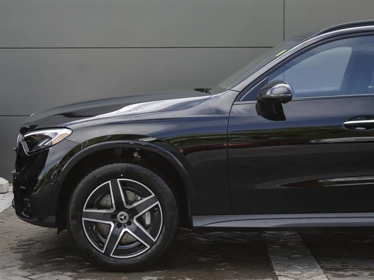Mercedes-Benz GLC снимка Mercedes-Benz GLC