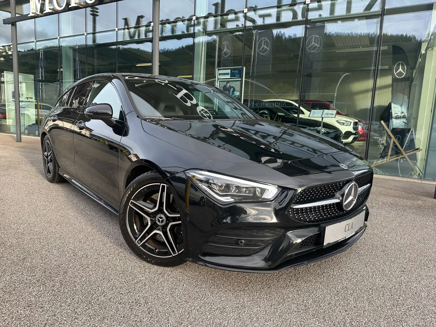 Mercedes-Benz CLA 250 4MATIC Shooting Brake Aut.*AMG-Line*Premium Plus* Noir - 2