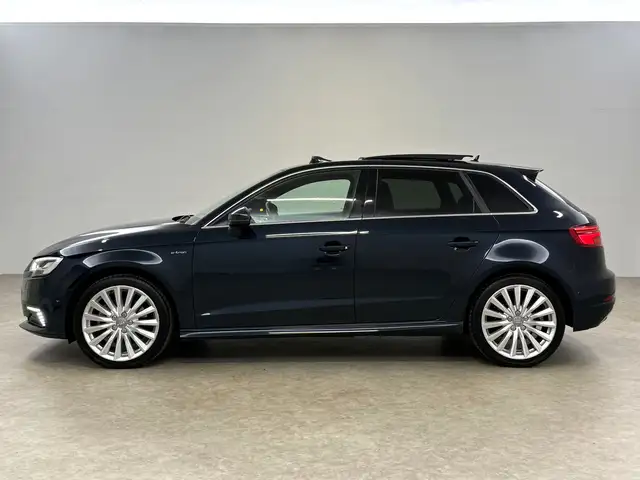 Audi A3 view 11