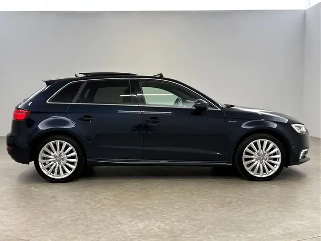 Audi A3 view 10
