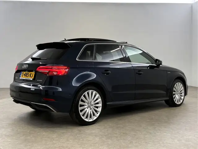Audi A3 view 12